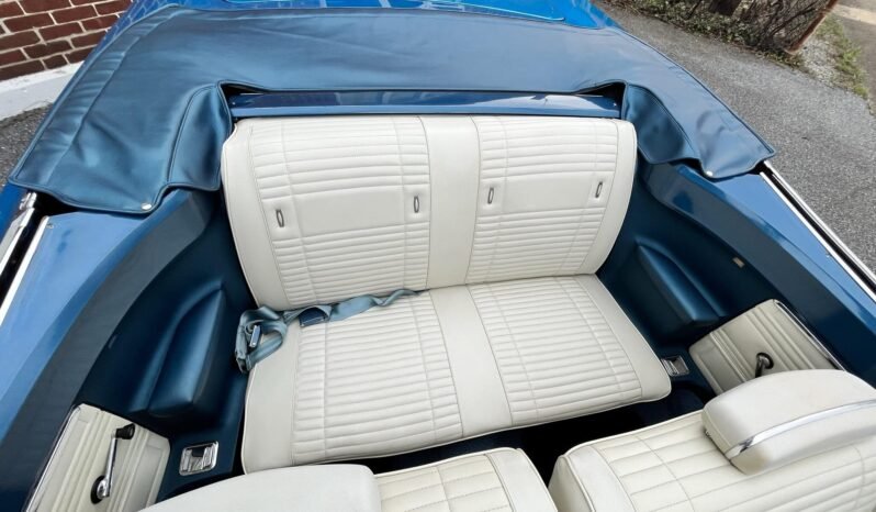 
								1969 Plymouth Road Runner Convertible 3-Speed full									