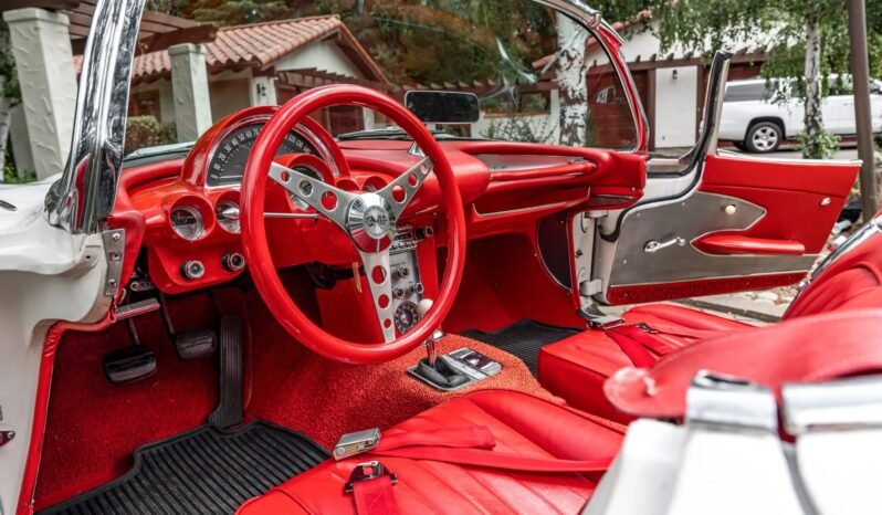 
								1959 Chevrolet Corvette full									