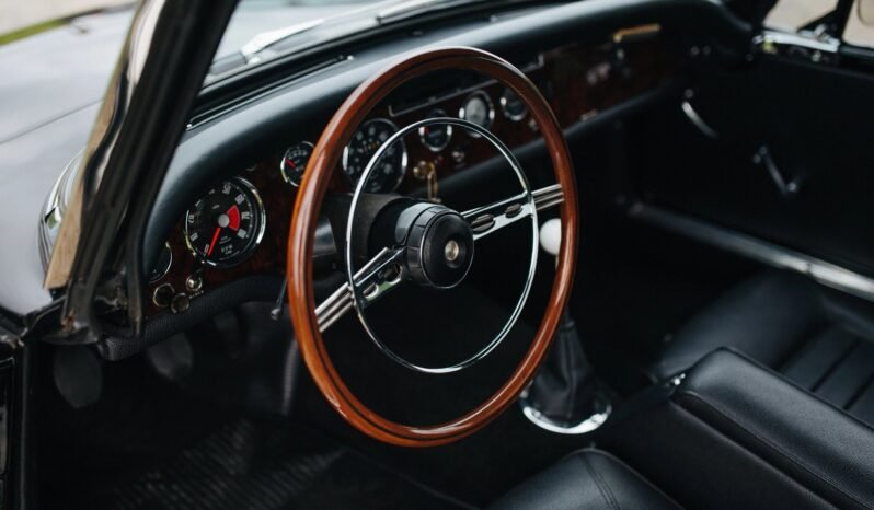 
								1965 Sunbeam Tiger MKI full									