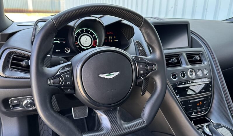 
								2021 Aston Martin DBS full									