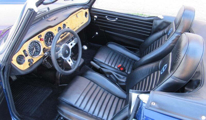 
								1973 Triumph TR6 2.5 Roadster full									