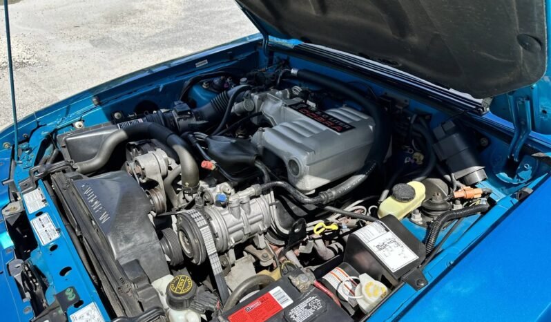 
								1993 Ford Mustang SVT Cobra 5.0 full									