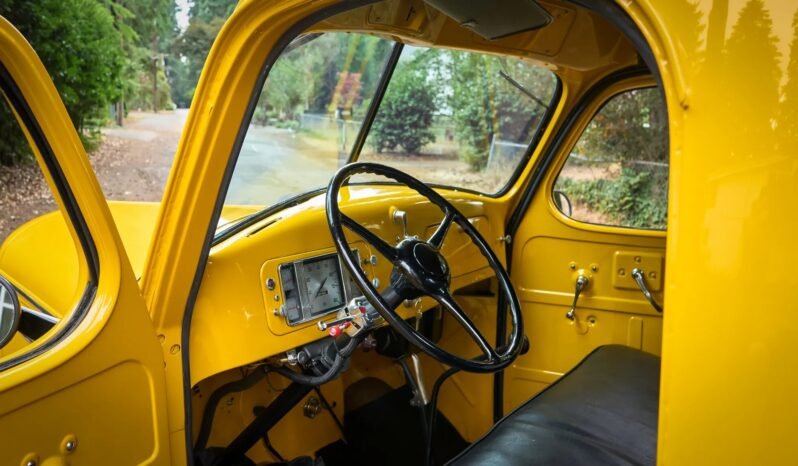 
								1940 International Harvester D-2 full									