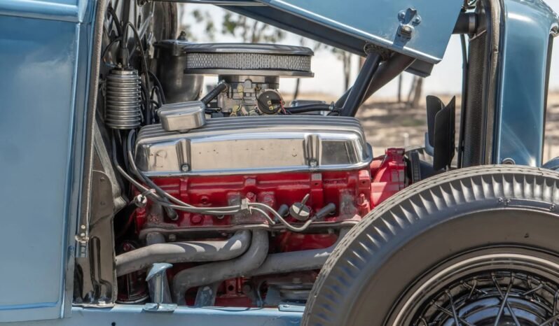 
								1932 Ford Roadster Highboy V8 full									