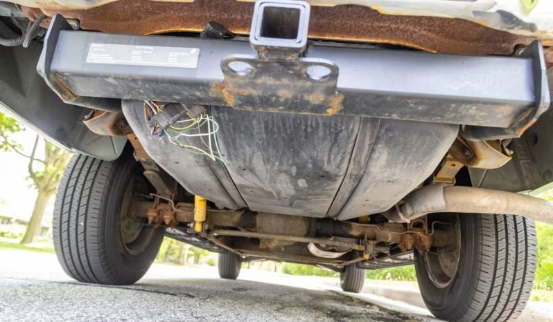 
								1999 Chevrolet K1500 Suburban LT 4X4 full									