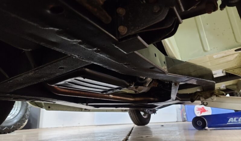 
								1965 Triumph TR4 full									