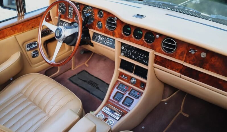 
								1986 Rolls-Royce Corniche II full									