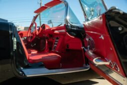 
										1961 Chevrolet Corvette Black full									