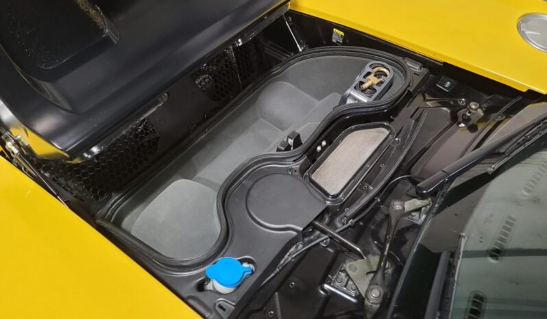 
								2005 Ford GT Yellow full									