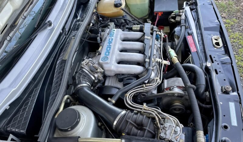 
								1987 Volkswagen Golf GTI full									