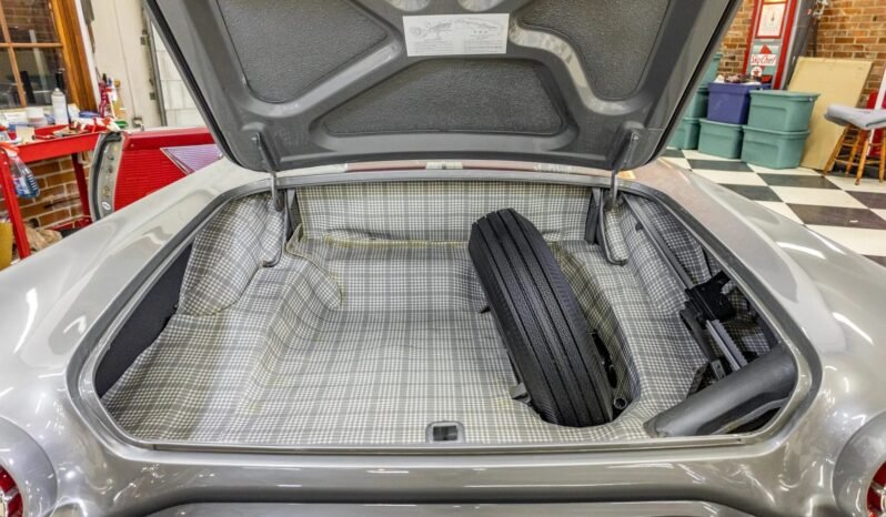 
								1957 Ford Thunderbird Gray full									