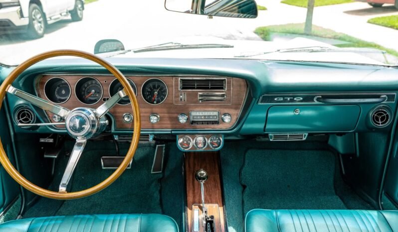 
								1967 Pontiac GTO 3-Speed full									