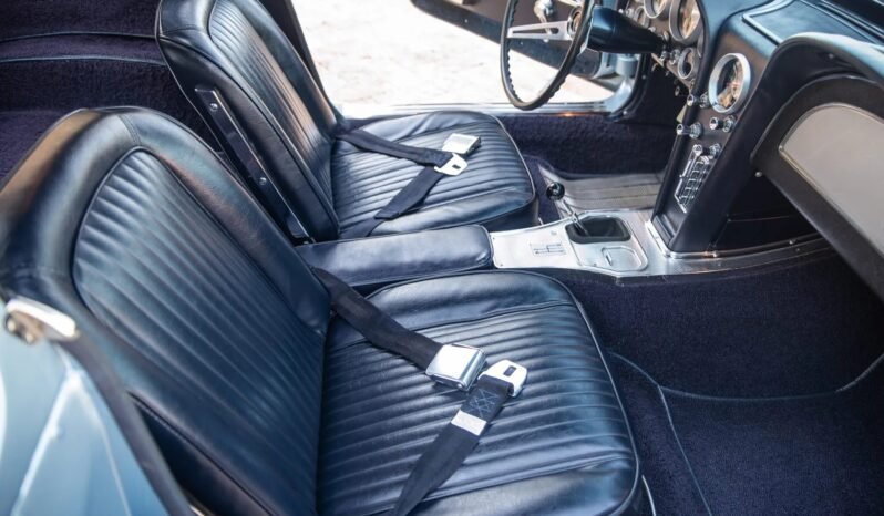 
								1963 Chevrolet Corvette Split-Window 4-Speed full									