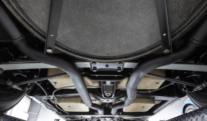 
								1963 Chevrolet Corvette Split-Window Saddle Tan full									