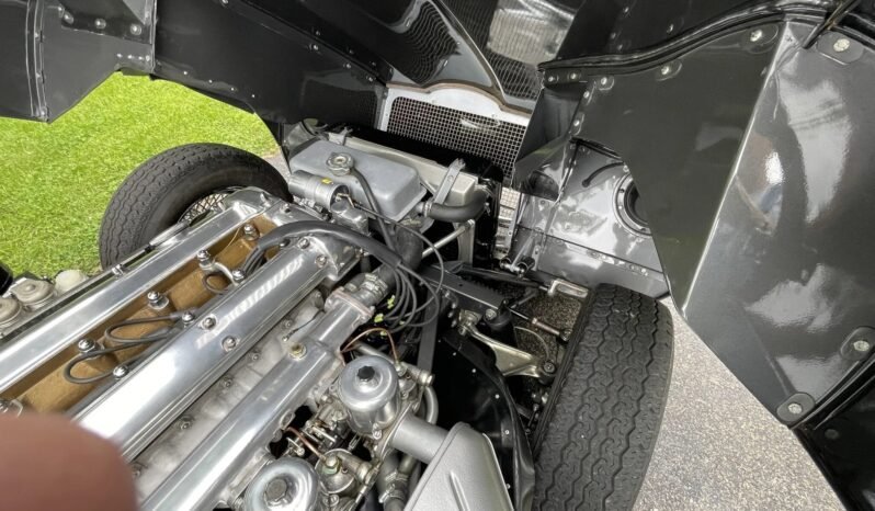 
								1967 Jaguar XKE 4.2 full									