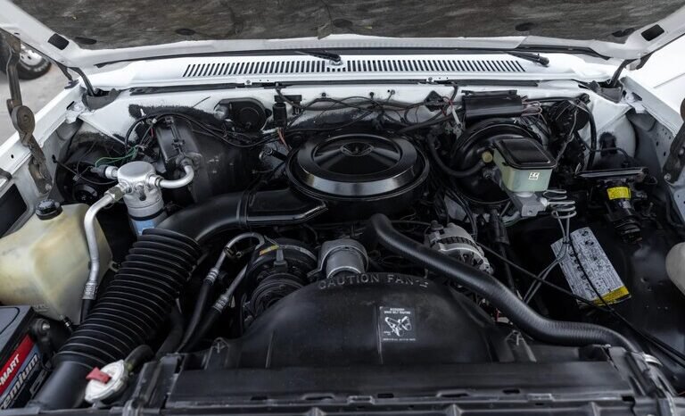 
								1989 Chevrolet K5 Blazer V8 full									
