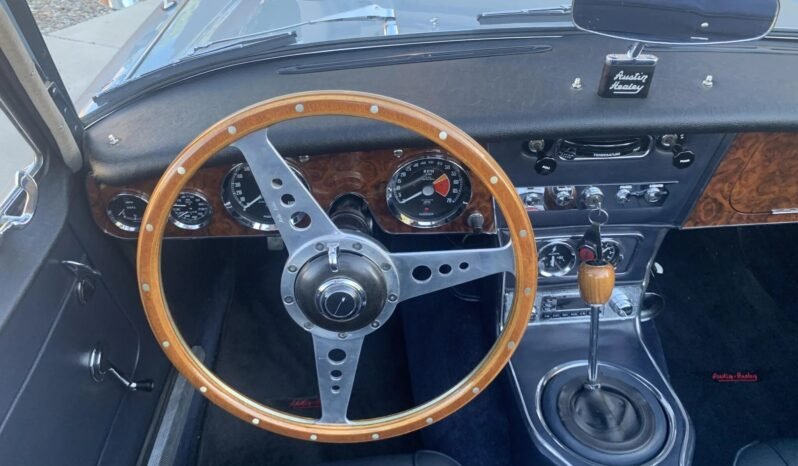 
								1966 Austin-Healey 3000 4-Speed full									