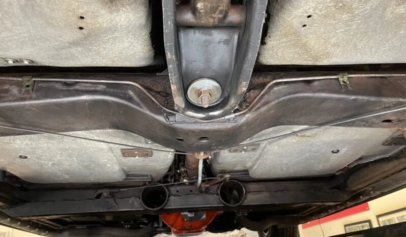 
								1966 Chevrolet Corvette 4-Speed full									