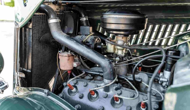 
								1935 Ford Deluxe Convertible full									