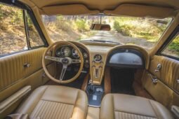 
										1963 Chevrolet Corvette Split-Window 5-Speed full									