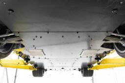 
										2006 Mercedes-Benz SLR McLaren AMG full									