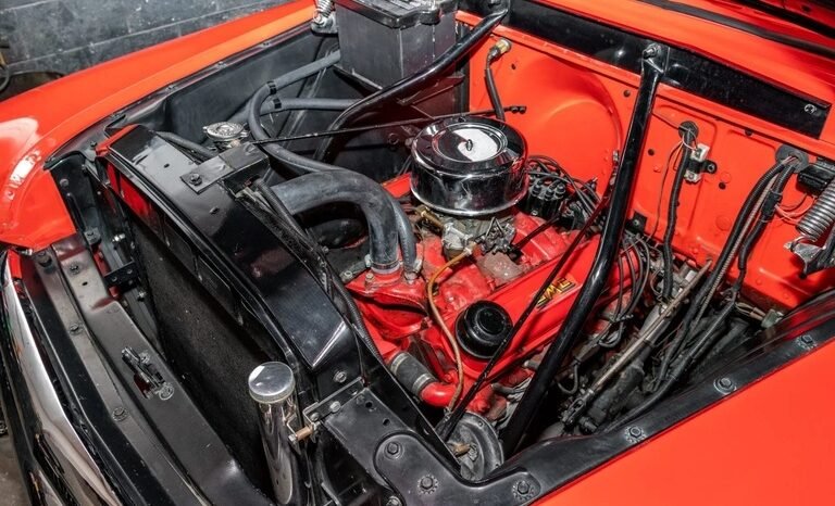 
								1956 GMC Suburban Carrier full									