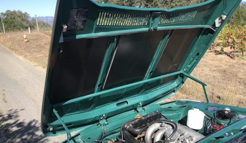 
								1974 BMW 2002tii 5-Speed full									