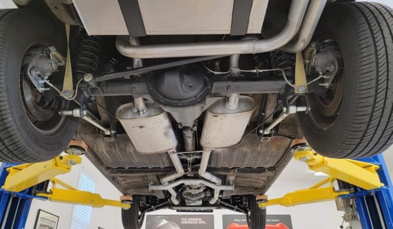 
								1969 Volvo 1800S full									