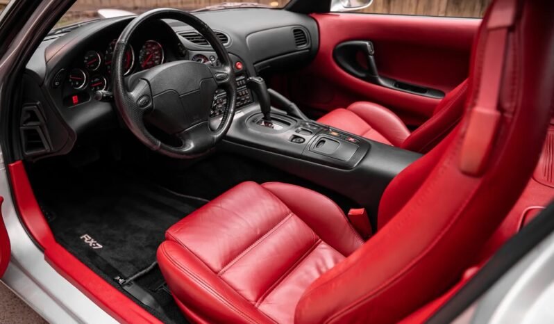 
								1993 Mazda RX-7 Touring Silver full									