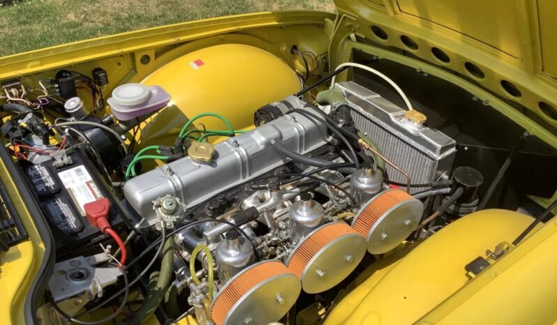 
								1974 Triumph TR6 Yellow full									