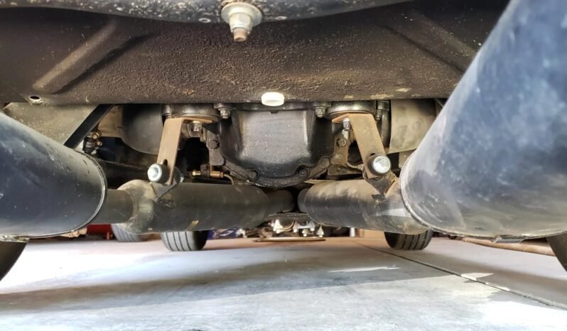 
								1971 Triumph TR6 White full									