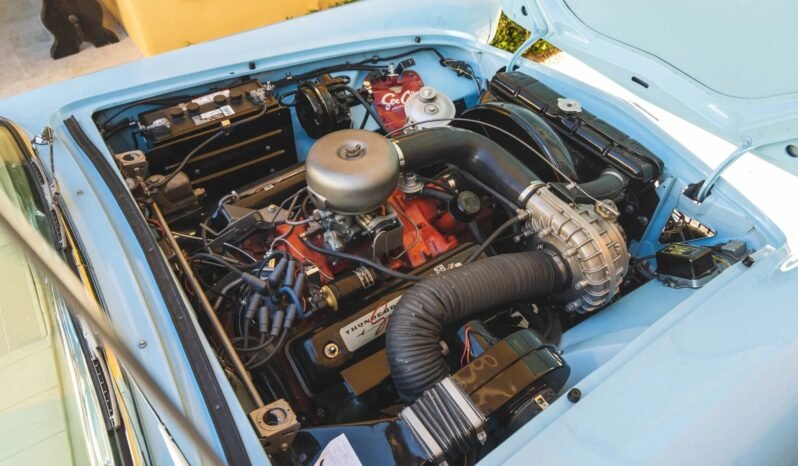 
								1957 Ford Thunderbird 3-Speed full									