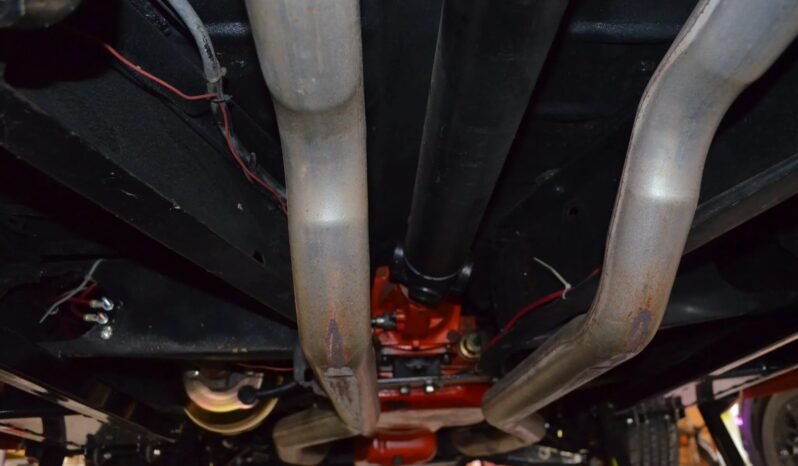 
								1940 Ford Deluxe Coupe 3-Speed full									