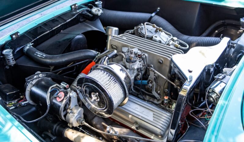 
								1957 Chevrolet C1 Corvette V8 full									