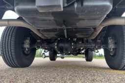 
										1972 Chevrolet Suburban V8 full									