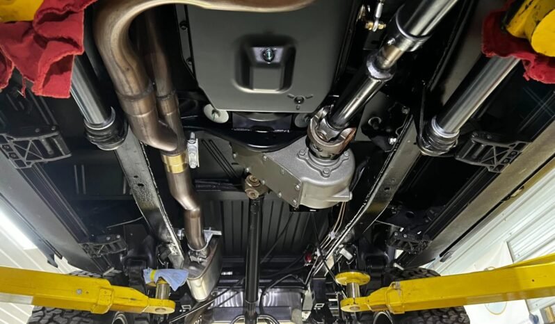 
								1975 Ford Bronco 4X4 full									