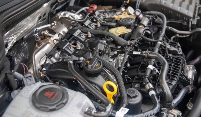 
								2023 Volkswagen Golf R full									