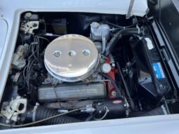 
										1961 Chevrolet Corvette White full									