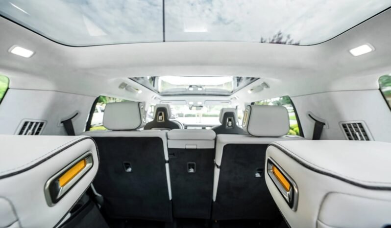 
								2023 Rivian R1S Quad-Motor full									
