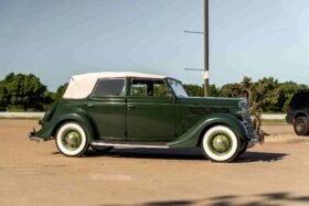 1935 Ford Deluxe Convertible