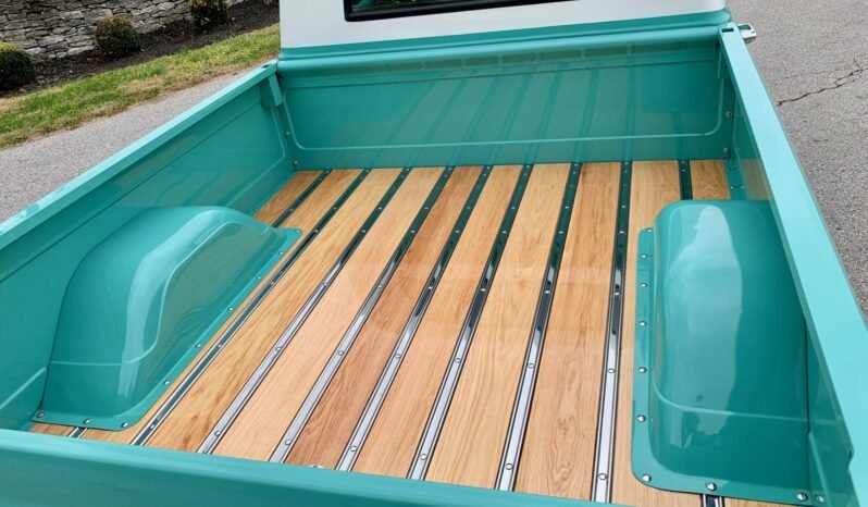 
								1967 Chevrolet C10 Pickup Truck 350 V8 full									