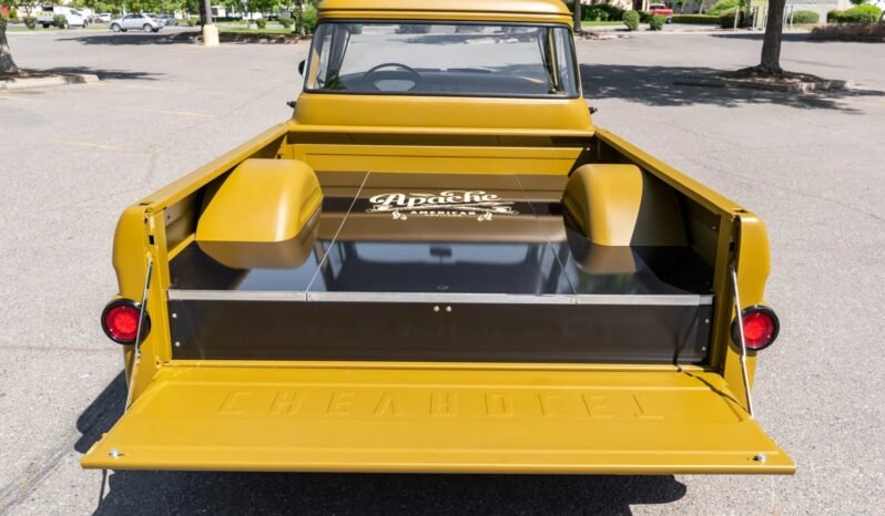 
								1958 Chevrolet Apache 3100 full									