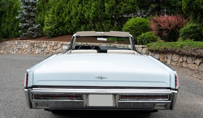 
								1967 Lincoln Continental V8 full									