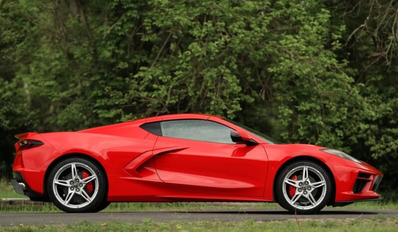 
								2022 Chevrolet Corvette Stingray V8 full									