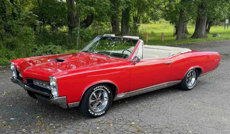 
								1967 Pontiac GTO Convertible 3-Speed full									