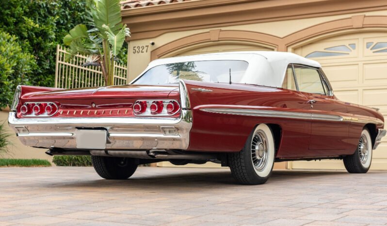 
								1961 Pontiac Bonneville full									