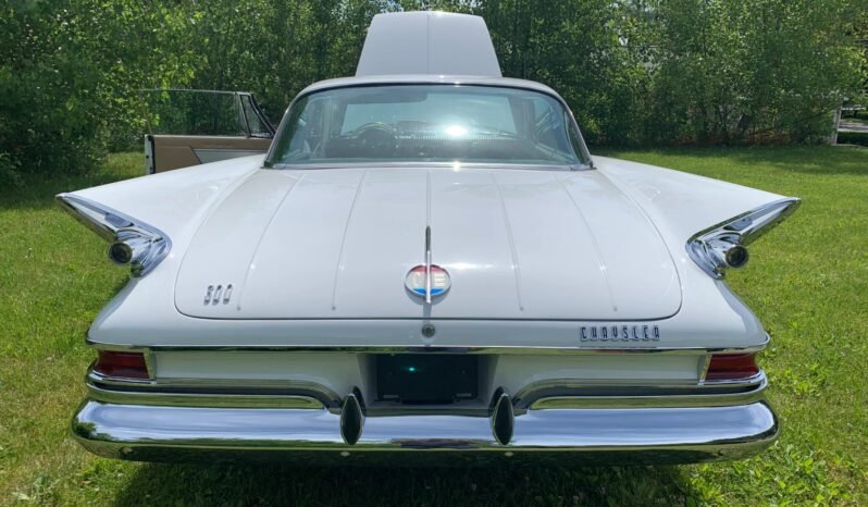 
								1961 Chrysler 300G White V8 full									