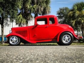 1932 Ford 5-Window Coupe