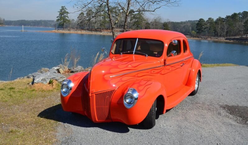 
								1940 Ford Deluxe Coupe 3-Speed full									