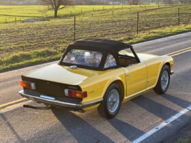 1972 Triumph TR6 Yellow